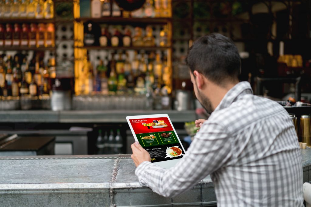 7 ventajas de tener cartelería digital en tu comercio físico